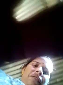 Snapshot of M-Kajal456 chatting on 10/24/25, 04:42 M-Kajal456 online show from 10/24/25, 04:42