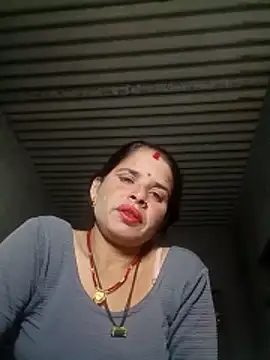 Snapshot of M-Kajal456 chatting on 10/26/25, 04:13 M-Kajal456 online show from 10/26/25, 04:13