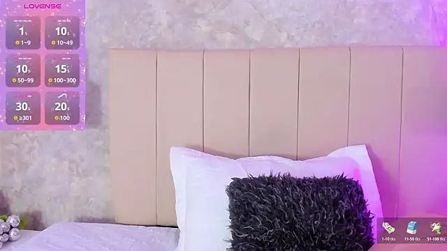 Snapshot of Daksha_a chatting on 11/17/25, 06:35 Daksha a online show from 11/17/25, 06:35