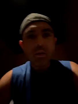 Snapshot of Nico_ricol chatting on 11/16/25, 11:16 Nico ricol online show from 11/16/25, 11:16