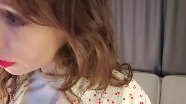 Snapshot of DelilahConsalvo chatting on 11/05/25, 04:12 DelilahConsalvo online show from 11/05/25, 04:12