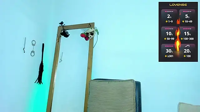 Snapshot of BadLiam_ chatting on 10/03/25, 02:25 BadLiam online show from 10/03/25, 02:25