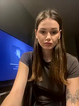 SoShyEmmyyy online show from 10/01/25, 05:41