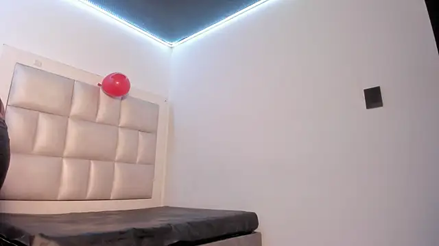 peyton  wat online show from 07/09/26, 11:58
