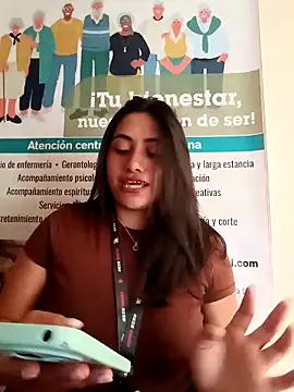 Snapshot of ANDREA-10_ chatting on 02/05/26, 12:43 ANDREA-10 online show from 02/05/26, 12:43