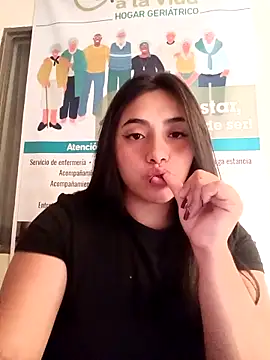 Snapshot of ANDREA-10_ chatting on 03/31/26, 01:22 ANDREA-10 online show from 03/31/26, 01:22