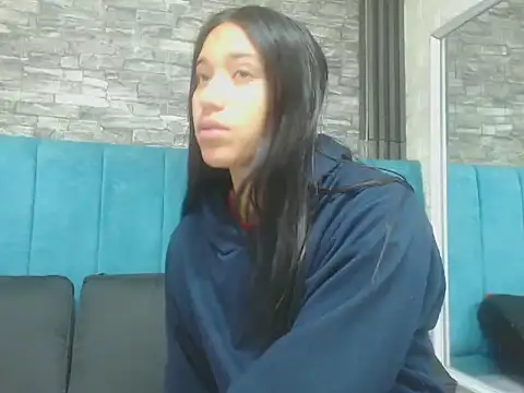 Snapshot of Lil_Rose2006 chatting on 10/02/25, 12:45 Lil Rose2006 online show from 10/02/25, 12:45