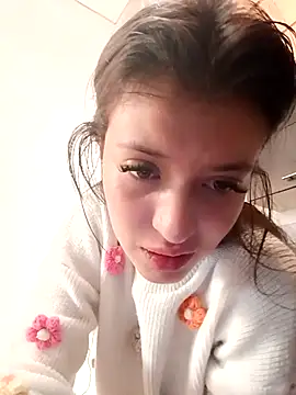 Snapshot of SALOME-28_ chatting on 10/04/25, 01:42 SALOME-28  online show from 10/04/25, 01:42