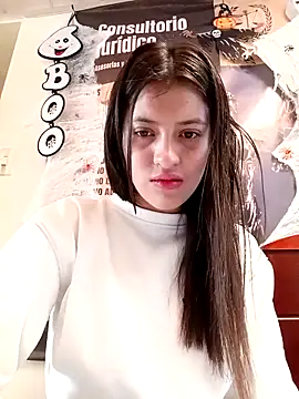Snapshot of SALOME-28_ chatting on 10/25/25, 02:46 SALOME-28  online show from 10/25/25, 02:46