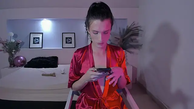 Snapshot of IsabelFernandez chatting on 10/02/25, 05:25 IsabelFernandez online show from 10/02/25, 05:25