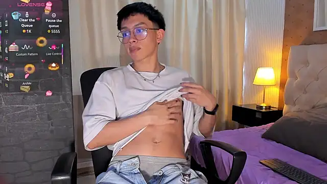 Snapshot of liam_twiink chatting on 09/30/25, 07:41 liam twiink online show from 09/30/25, 07:41