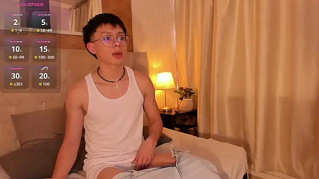 Snapshot of liam_twiink chatting on 10/28/25, 07:38 liam twiink online show from 10/28/25, 07:38