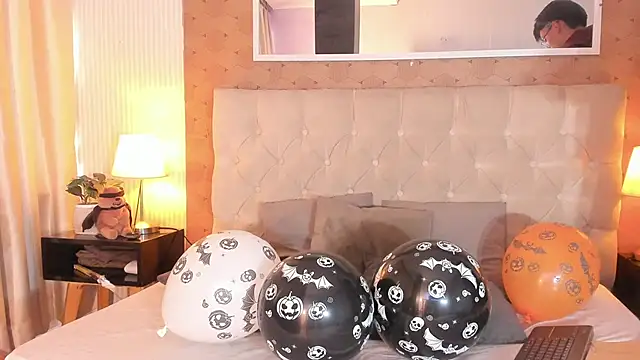 Snapshot of liam_twiink chatting on 10/31/25, 08:10 liam twiink online show from 10/31/25, 08:10