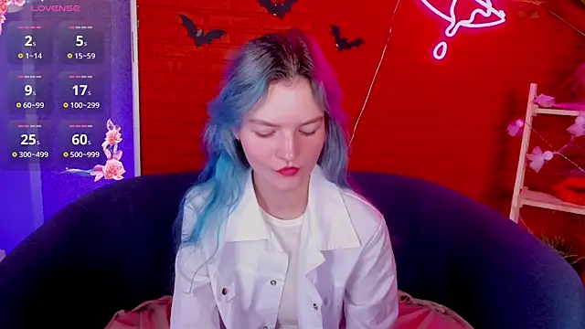 Snapshot of Lika_Sky chatting on 10/24/25, 11:17 Lika Sky online show from 10/24/25, 11:17