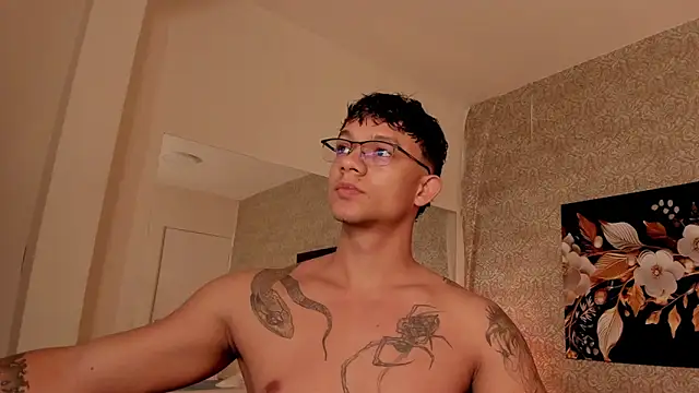 Snapshot of mike_wills3 chatting on 10/05/25, 03:49 mike wills3 online show from 10/05/25, 03:49