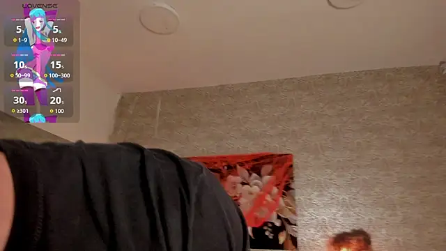 Snapshot of mike_wills3 chatting on 10/28/25, 03:32 mike wills3 online show from 10/28/25, 03:32