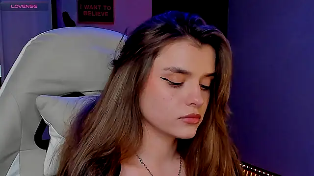 CharmingVixen online show from 10/11/25, 07:45