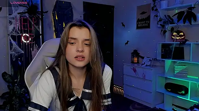 CharmingVixen online show from 10/27/25, 07:51