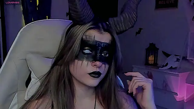 CharmingVixen online show from 10/31/25, 06:20