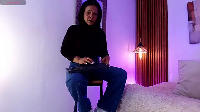 EvaGoddess  online show from 06/07/26, 07:39