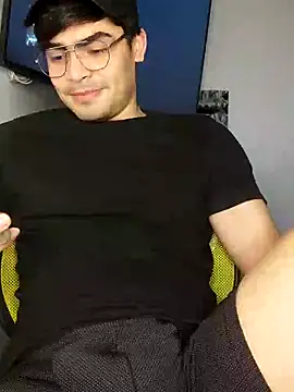 Snapshot of Mason_grey chatting on 10/21/25, 11:11 Mason grey online show from 10/21/25, 11:11
