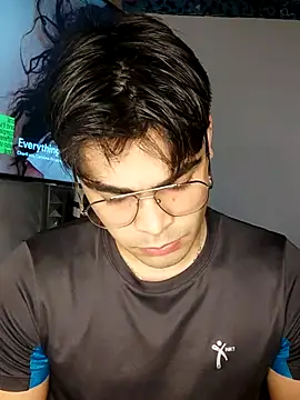 Snapshot of Mason_grey chatting on 11/04/25, 12:26 Mason grey online show from 11/04/25, 12:26