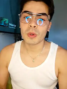 Snapshot of Mason_grey chatting on 11/10/25, 02:38 Mason grey online show from 11/10/25, 02:38