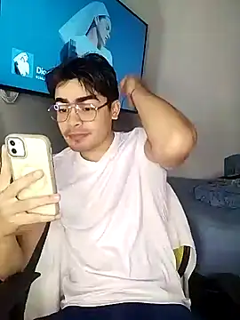 Snapshot of Mason_grey chatting on 11/25/25, 11:10 Mason grey online show from 11/25/25, 11:10