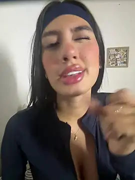 Julieta Duque online show from 06/16/26, 03:31