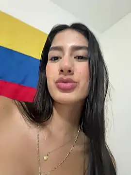 Julieta Duque online show from 07/04/26, 03:56