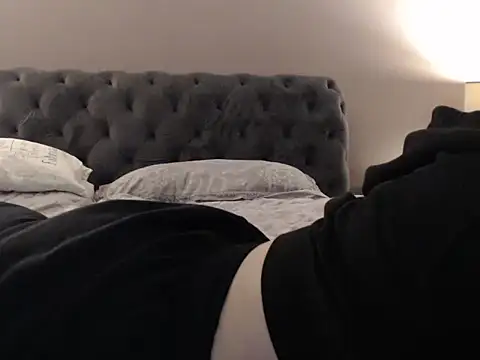 Snapshot of Jedwabskurv chatting on 11/16/25, 07:08 Jedwabskurv online show from 11/16/25, 07:08