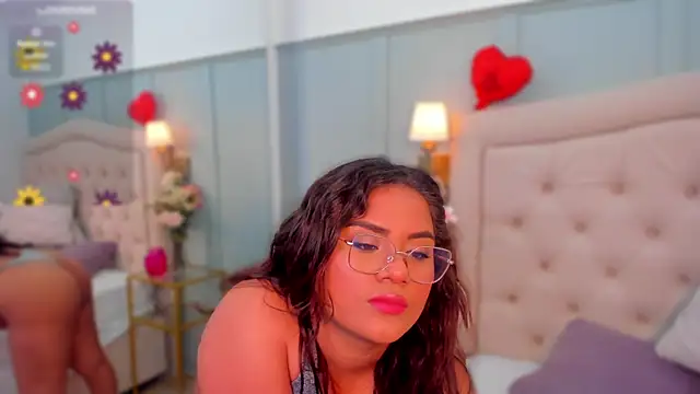 Snapshot of scarlett_rouss_ chatting on 09/21/25, 03:46 scarlett rouss online show from 09/21/25, 03:46