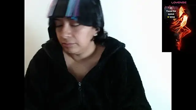 Snapshot of Acelinrose chatting on 10/06/25, 09:29 Acelinrose online show from 10/06/25, 09:29