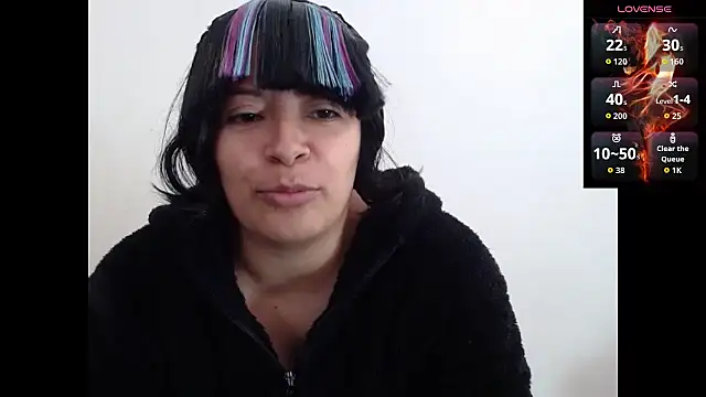 Snapshot of Acelinrose chatting on 10/14/25, 03:35 Acelinrose online show from 10/14/25, 03:35