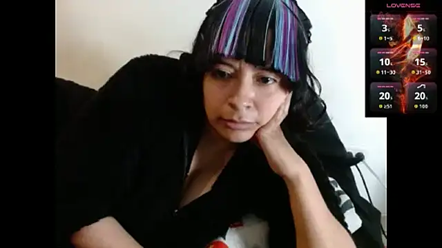 Snapshot of Acelinrose chatting on 10/16/25, 09:32 Acelinrose online show from 10/16/25, 09:32