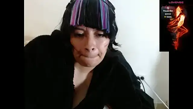 Snapshot of Acelinrose chatting on 11/03/25, 02:02 Acelinrose online show from 11/03/25, 02:02