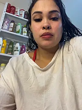 Snapshot of FOX_LATINA chatting on 06/09/26, 10:32 FOX LATINA online show from 06/09/26, 10:32