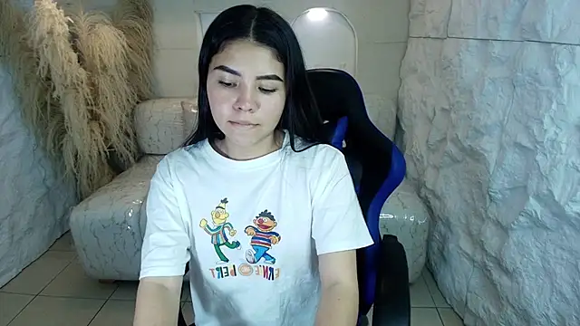 ambarina r online show from 09/26/25, 03:10