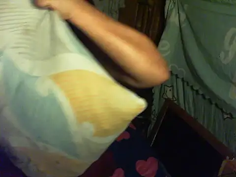 Snapshot of Hot_aya0516 chatting on 10/15/25, 06:08 Hot aya0516 online show from 10/15/25, 06:08