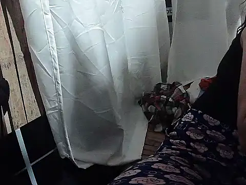 Snapshot of Hot_aya0516 chatting on 11/02/25, 11:23 Hot aya0516 online show from 11/02/25, 11:23