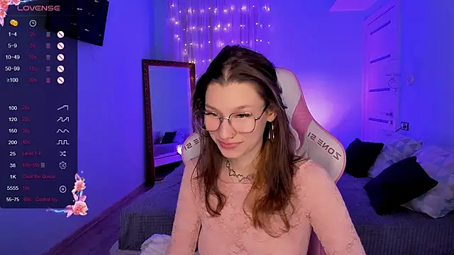 LinaBlossom  online show from 10/01/25, 08:31