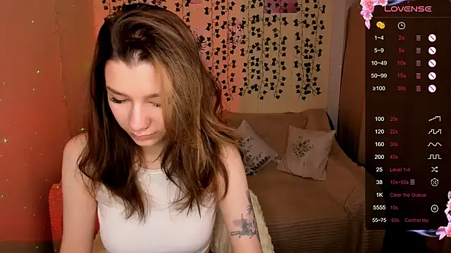 LinaBlossom  online show from 11/16/25, 02:06