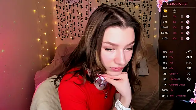 LinaBlossom  online show from 11/20/25, 08:25