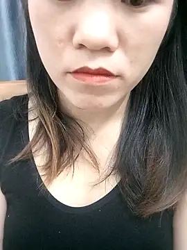 Snapshot of Norah-h chatting on 10/23/25, 02:16 Norah-h online show from 10/23/25, 02:16