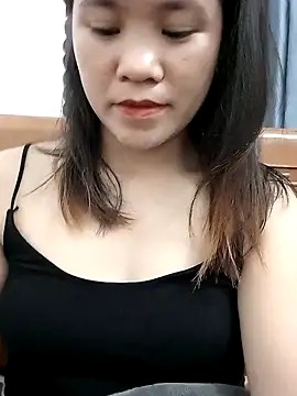 Snapshot of Norah-h chatting on 10/26/25, 03:51 Norah-h online show from 10/26/25, 03:51