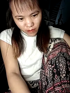 Snapshot of Norah-h chatting on 11/01/25, 02:13 Norah-h online show from 11/01/25, 02:13