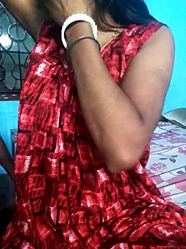 Snapshot of desibhabhi22222 chatting on 10/08/25, 12:47 desibhabhi22222 online show from 10/08/25, 12:47