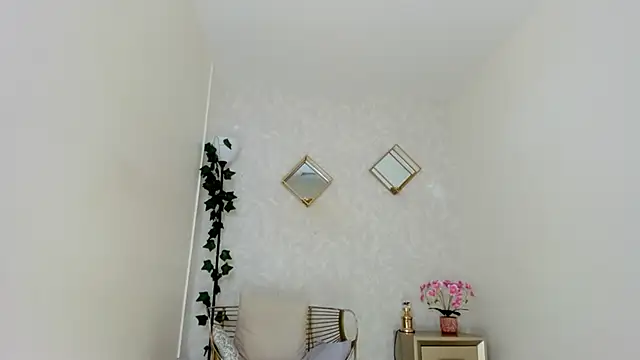 Snapshot of Dalia_coop chatting on 10/01/25, 08:15 Dalia coop online show from 10/01/25, 08:15