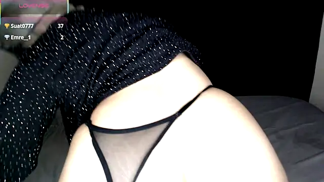 Snapshot of aliandmelisa chatting on 11/15/25, 12:56 aliandmelisa online show from 11/15/25, 12:56