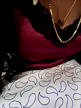 Snapshot of jasminetaml chatting on 10/08/25, 03:48 jasminetaml online show from 10/08/25, 03:48